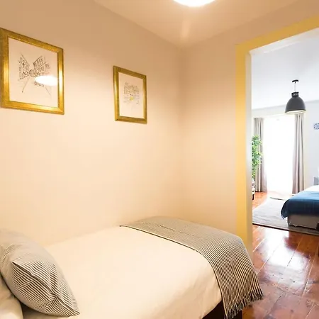 Ola - Rato Iii * Lisbon